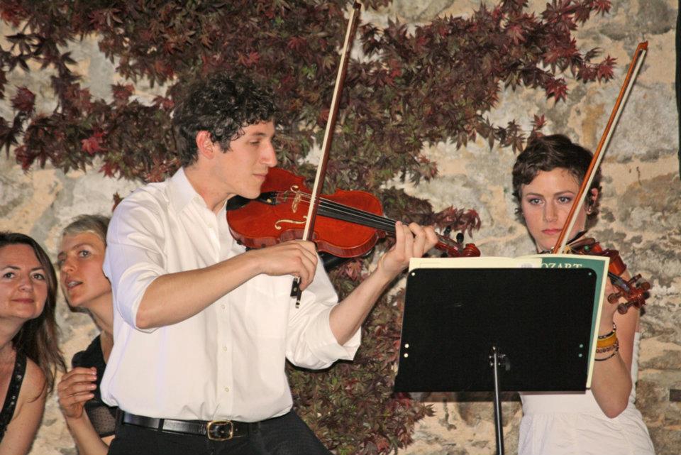 violinists